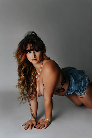 Mustang12.29.22Vivian-23